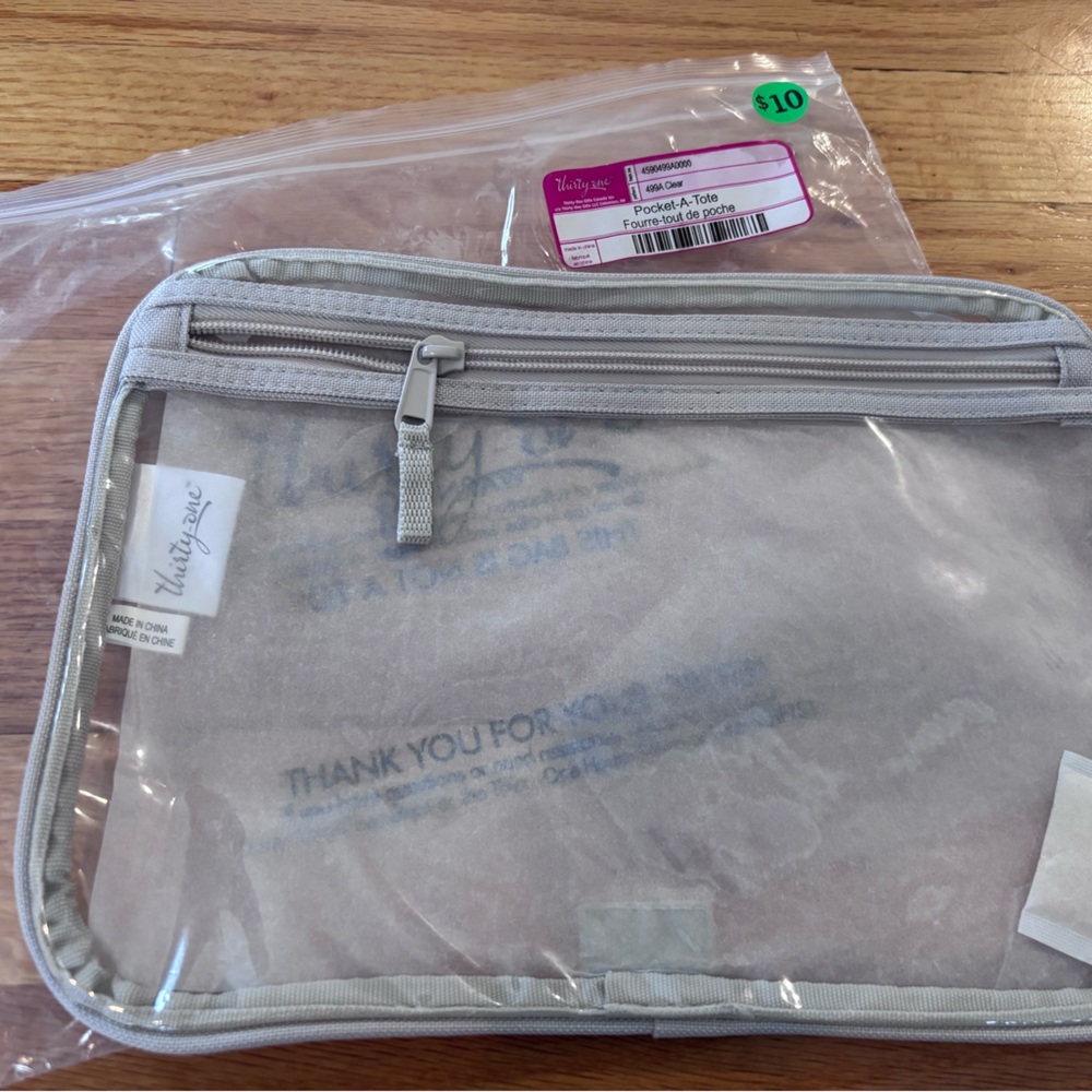 Thirty-one Clear Pocket-A-Tote with Tan Trim